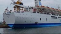 Kapal-Pelni-KM-Dobonsolo-ExDock.jpg