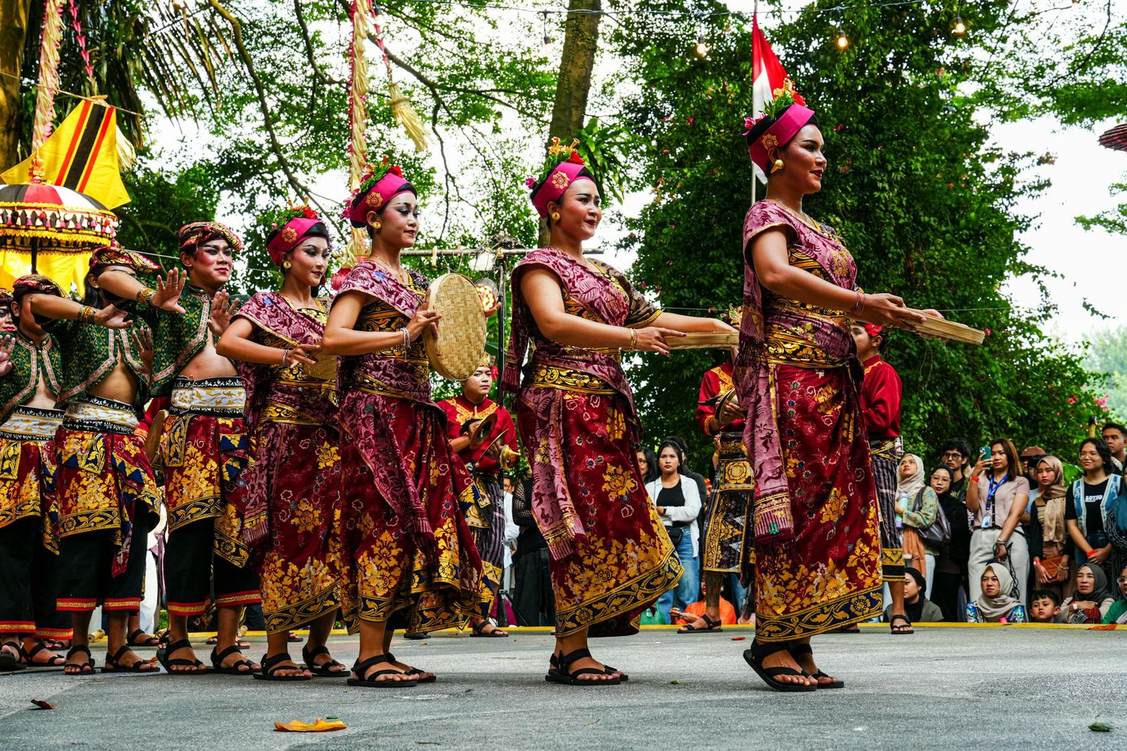 Gambar budaya Jawa Timur yang kaya dan beragam